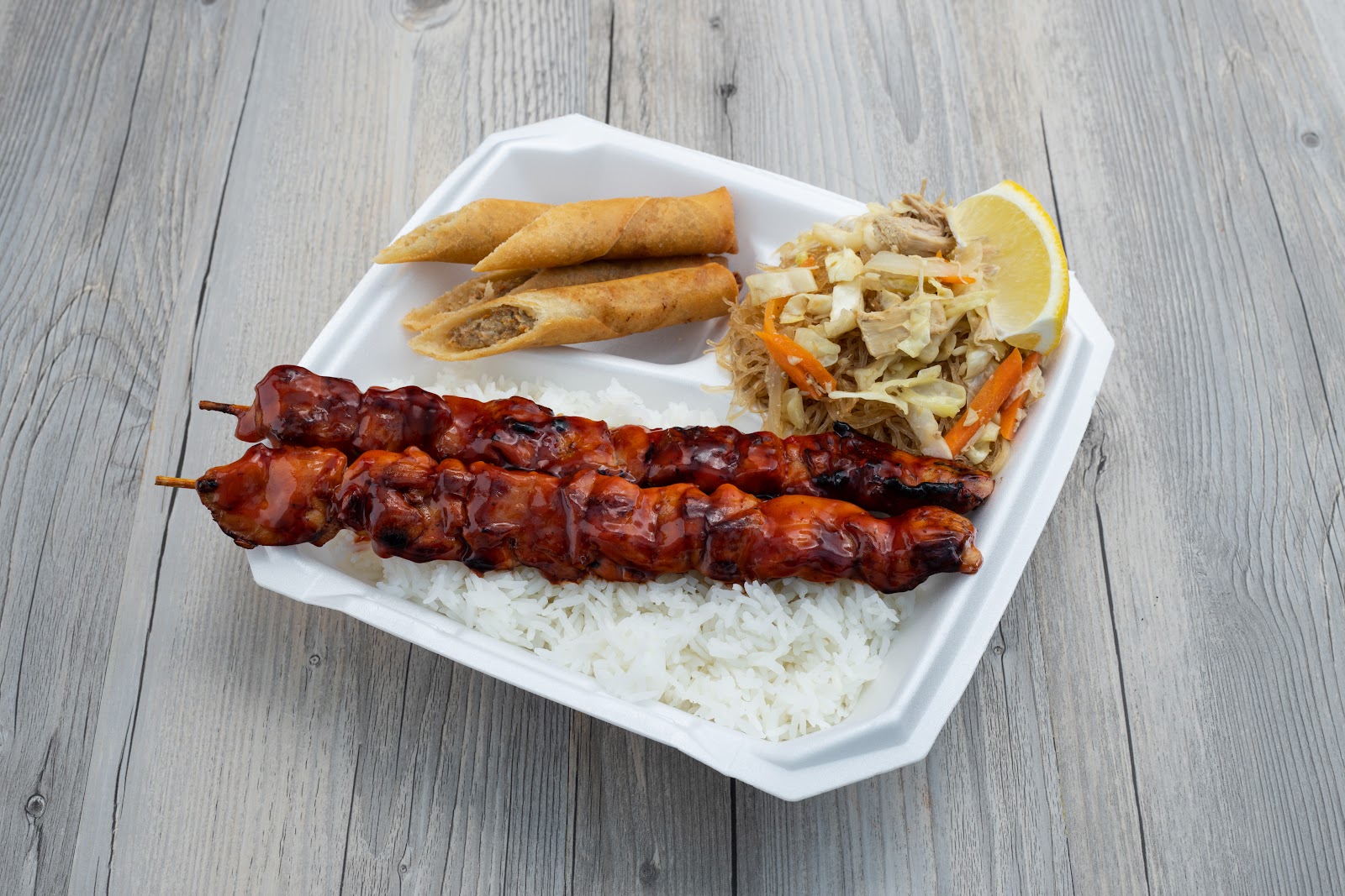 LumpiasWheel storefront and fresh food display